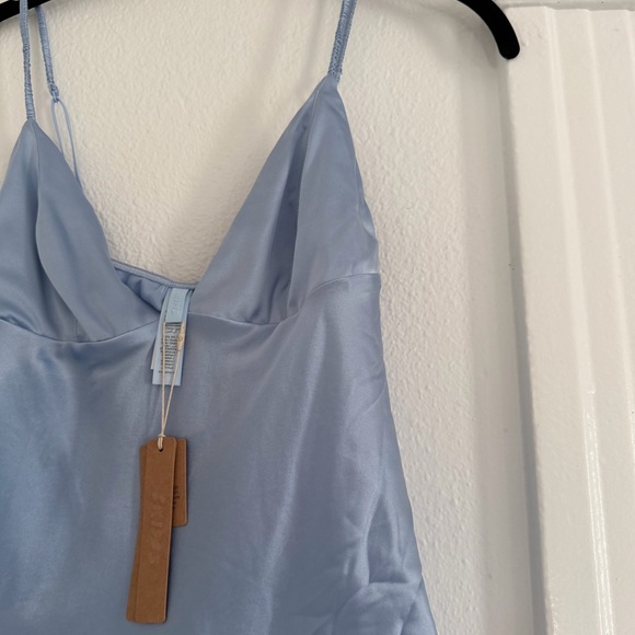 SKIMS Women's Silk Triangle Cami Top Glacier Blue - Picture 3 of 4